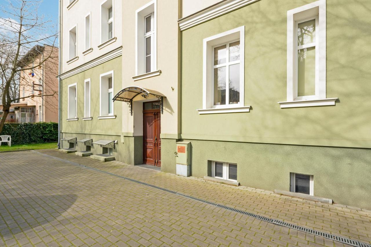Royal Rose - Premium Beach Apartment Сопот Экстерьер фото